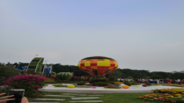 佛山站设计理念为“锦绣湾区，花开禅城”